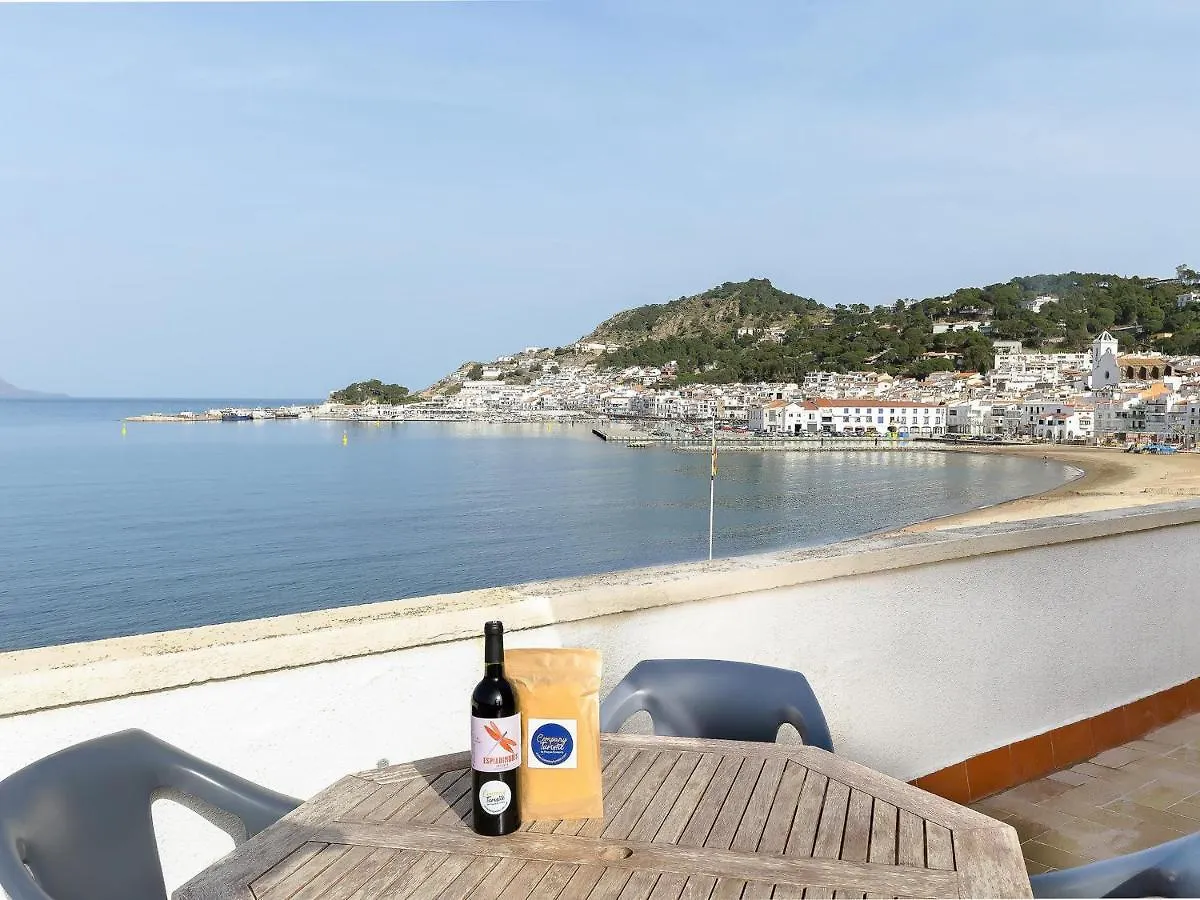 Llanca 11 Atic - Atico En Primera Linea De Mar, Gran Terraza Y Piscina Comunitaria - Es-228-60